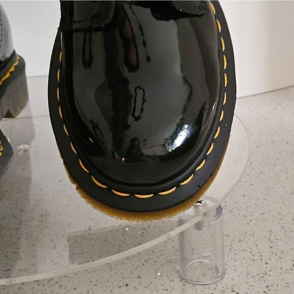 🥾Doc Martens, genuine leather with patent gloss coating. NIB, Size 7. - Picture 12 of 12